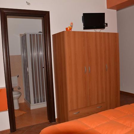 A Due Passi Dal Mare Bed & Breakfast Capo dʼOrlando Екстериор снимка