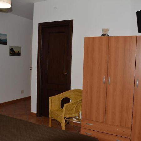 A Due Passi Dal Mare Bed & Breakfast Capo dʼOrlando Екстериор снимка